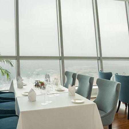 Hilton Brazzaville Les Tours Jumelles Hotel & Residences Dış mekan fotoğraf