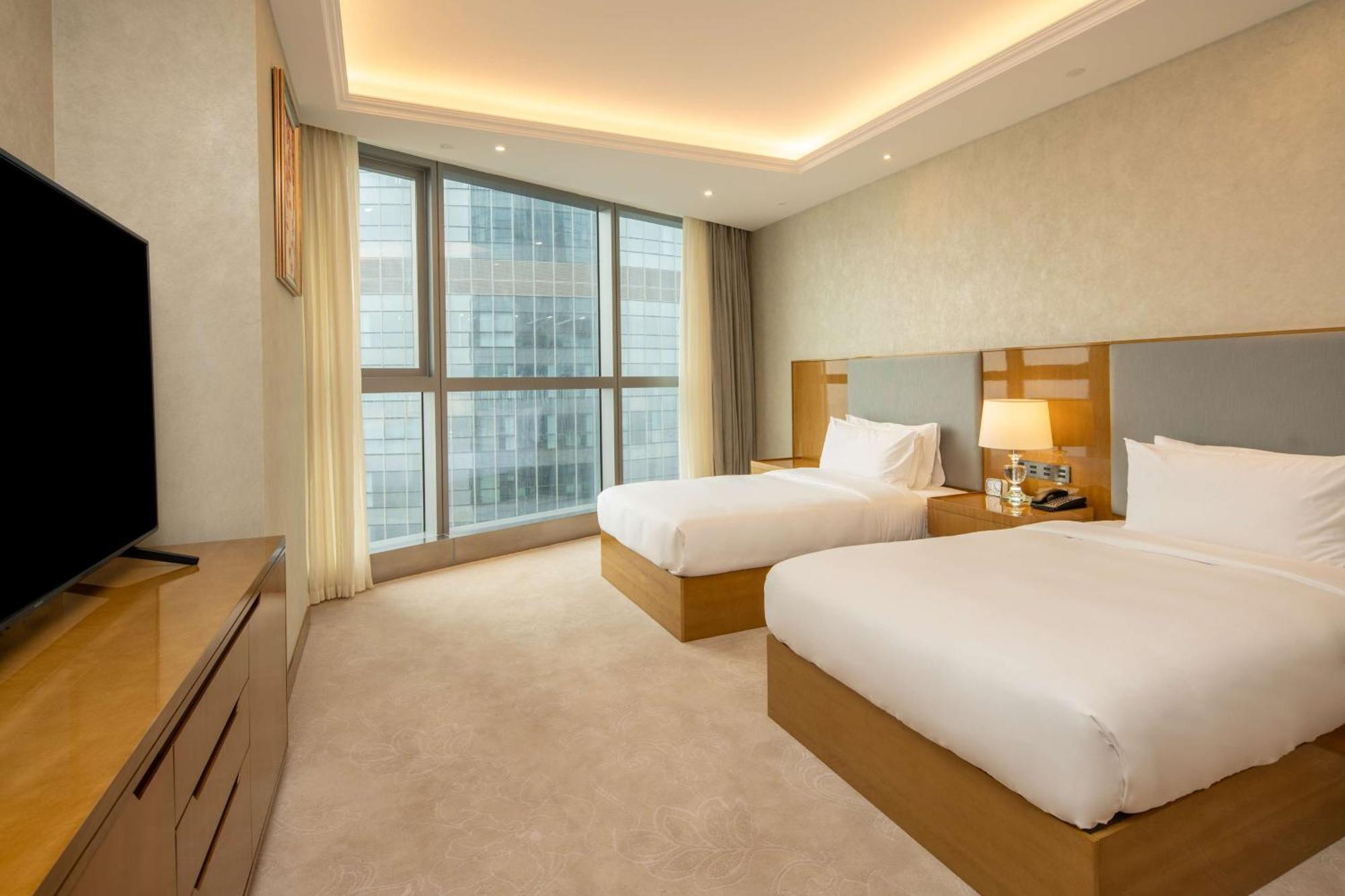 Hilton Brazzaville Les Tours Jumelles Hotel & Residences Dış mekan fotoğraf