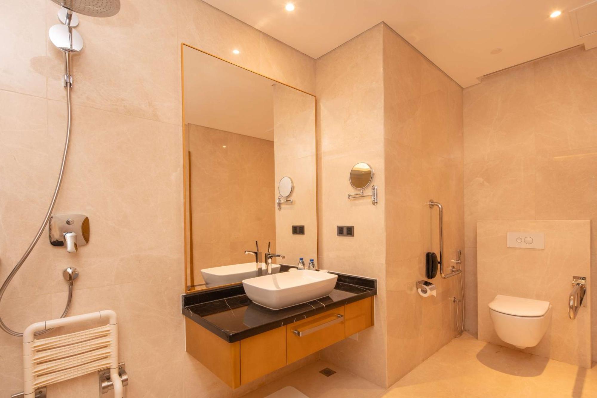 Hilton Brazzaville Les Tours Jumelles Hotel & Residences Dış mekan fotoğraf