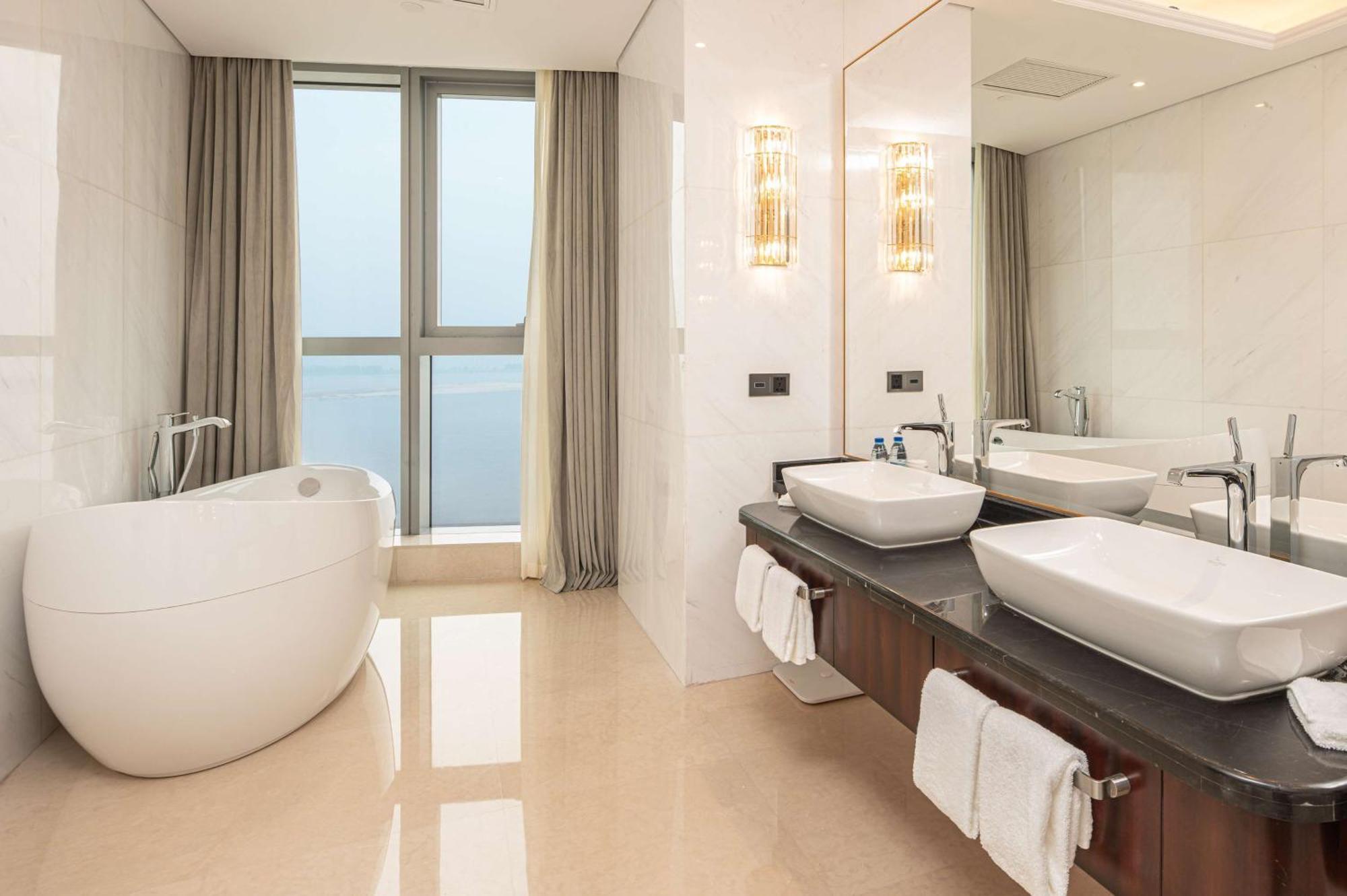 Hilton Brazzaville Les Tours Jumelles Hotel & Residences Dış mekan fotoğraf