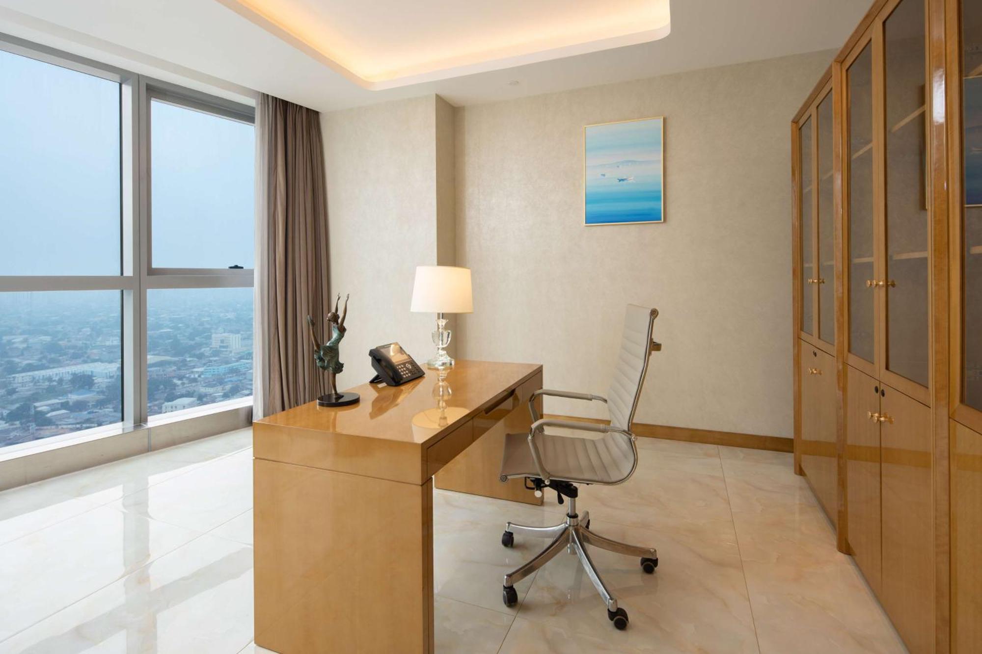 Hilton Brazzaville Les Tours Jumelles Hotel & Residences Dış mekan fotoğraf