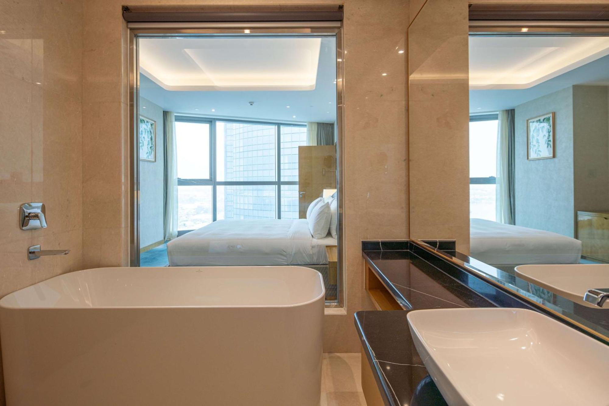 Hilton Brazzaville Les Tours Jumelles Hotel & Residences Dış mekan fotoğraf