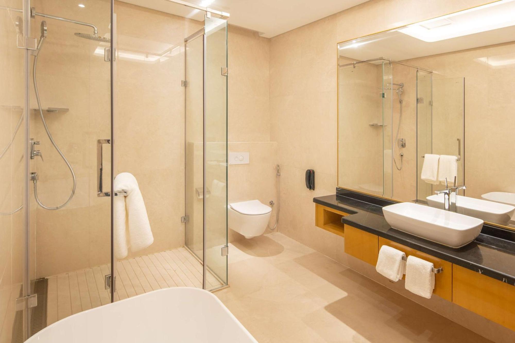Hilton Brazzaville Les Tours Jumelles Hotel & Residences Dış mekan fotoğraf