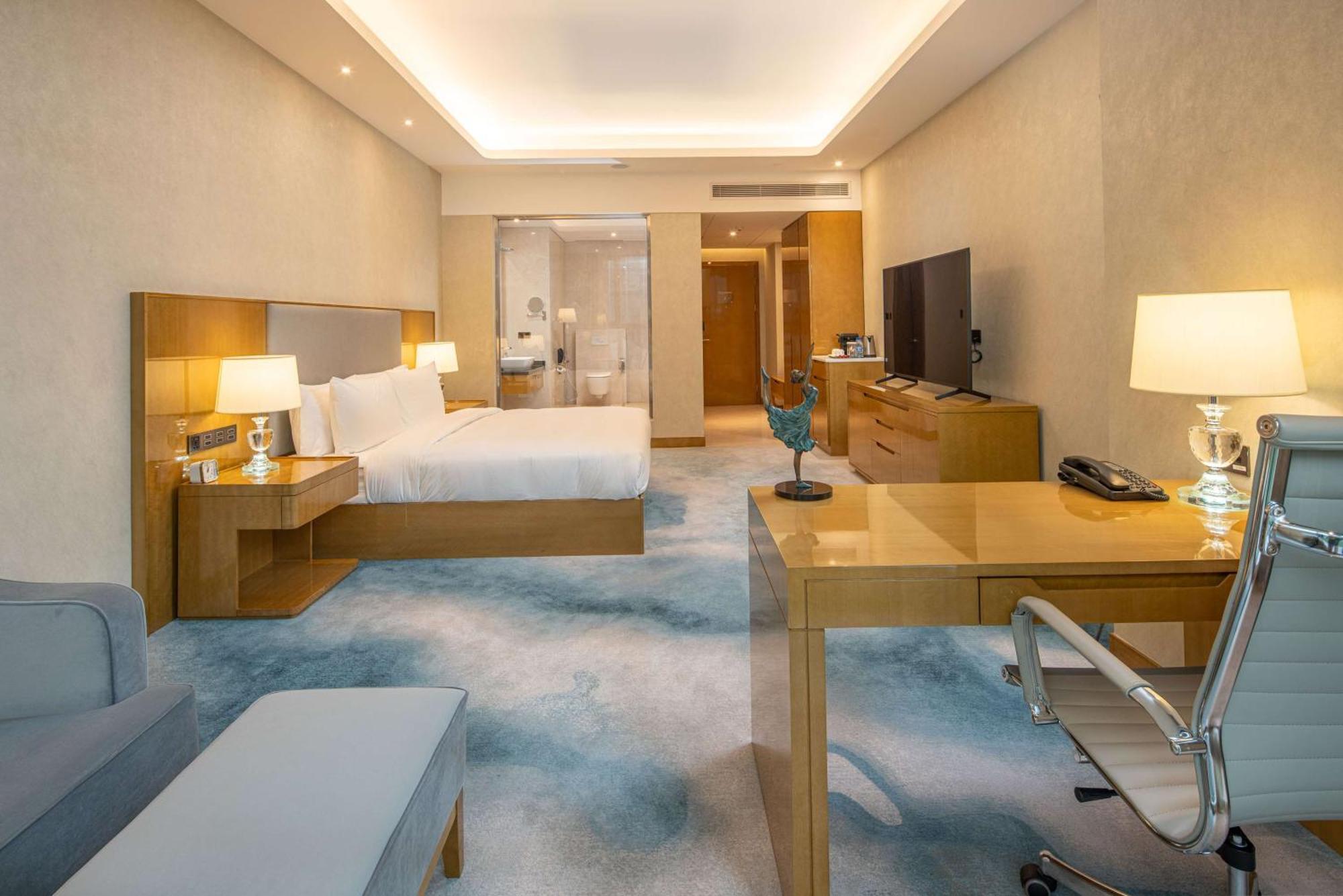 Hilton Brazzaville Les Tours Jumelles Hotel & Residences Dış mekan fotoğraf